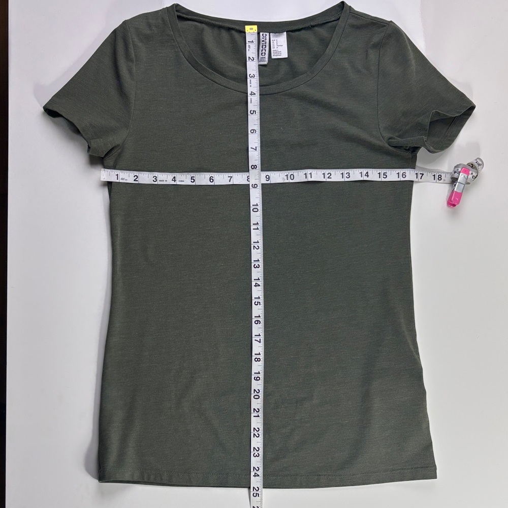 H&M Olive Short Sleeve Tee